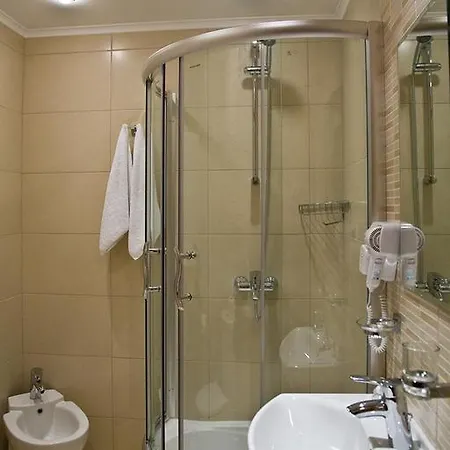 семеен опера 3*