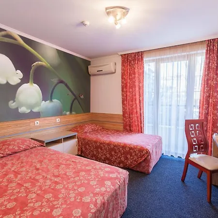 семеен опера מלון