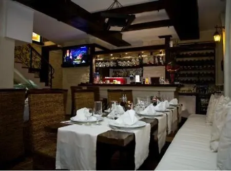 семеен опера מלון בורגאס