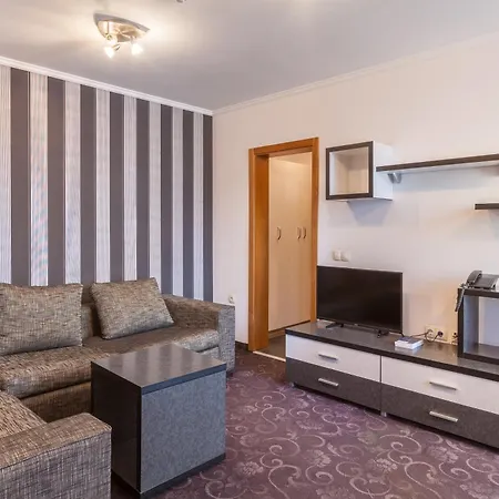 Hotel семеен опера 3*