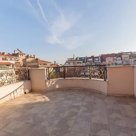 семеен опера Otel 3*