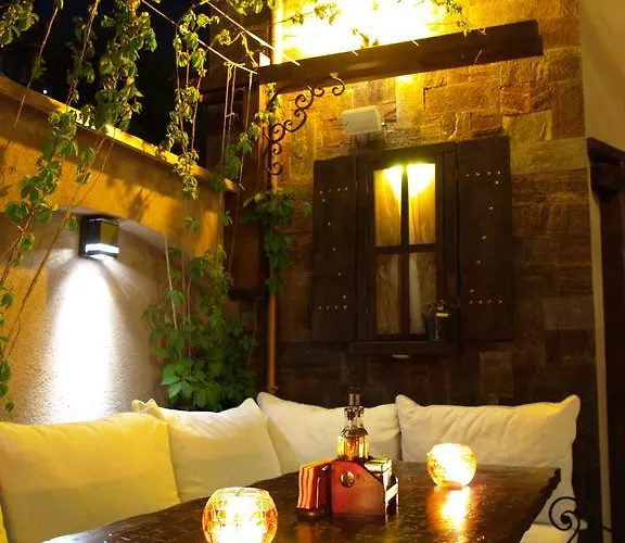 Hotel семеен опера 3*