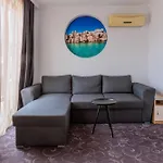 Hotel семеен опера 3*