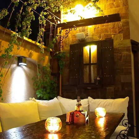 מלון семеен опера 3*