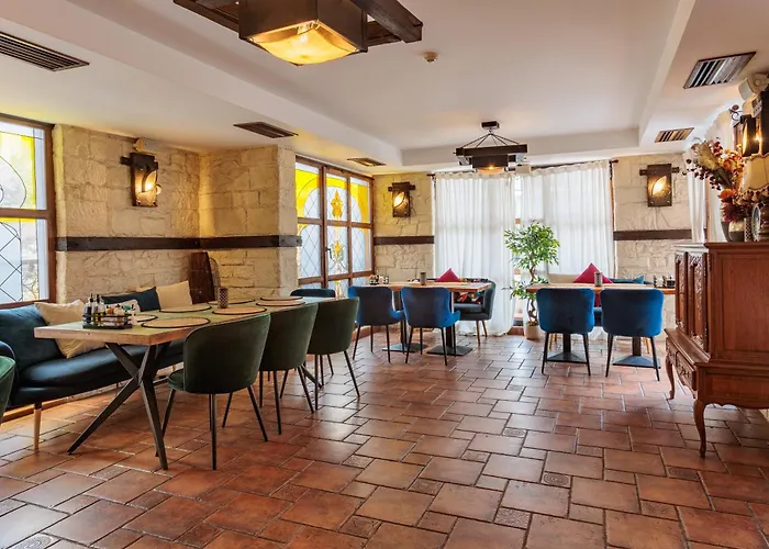 Otel семеен опера 3*